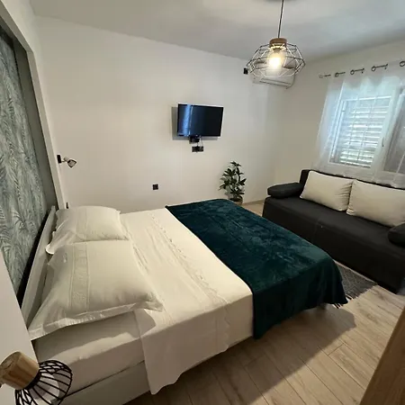 Apartman By The Sea Trpanj, Peljesac - 16004 Trpanj